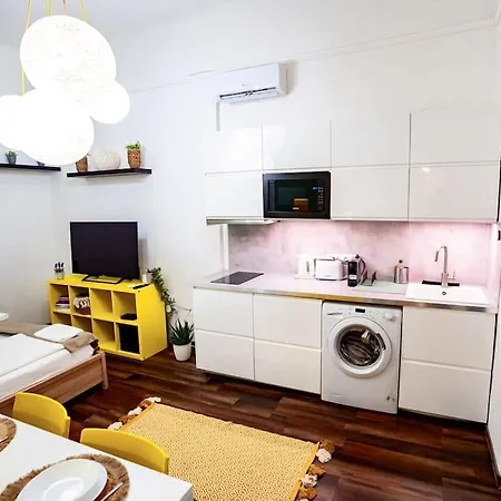 Apartamento Karinflats - Garden Budapest